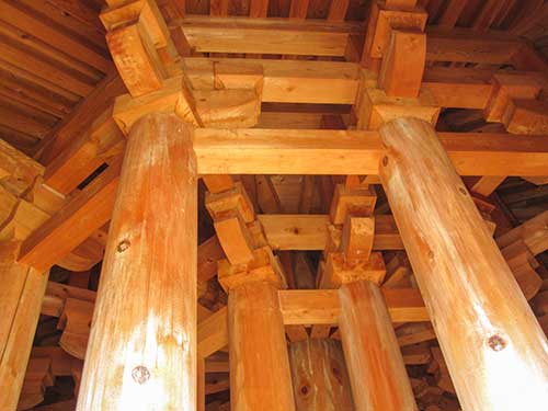 木造建築内部構造,柱（00459）