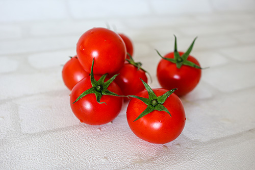 トマトの写真（01180）
